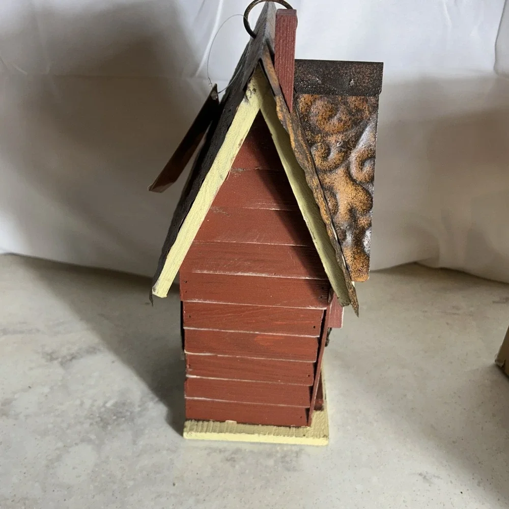 Glitzhome Blue Bird House, 12